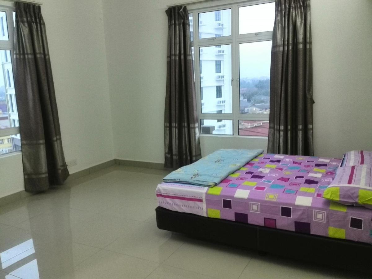 Homestay Sa De' Viana Apartment Кота-Бару Екстер'єр фото