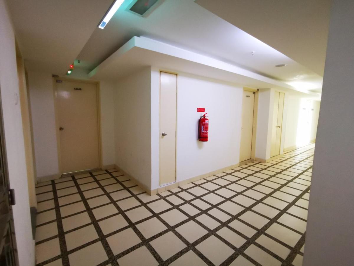 Homestay Sa De' Viana Apartment Кота-Бару Екстер'єр фото