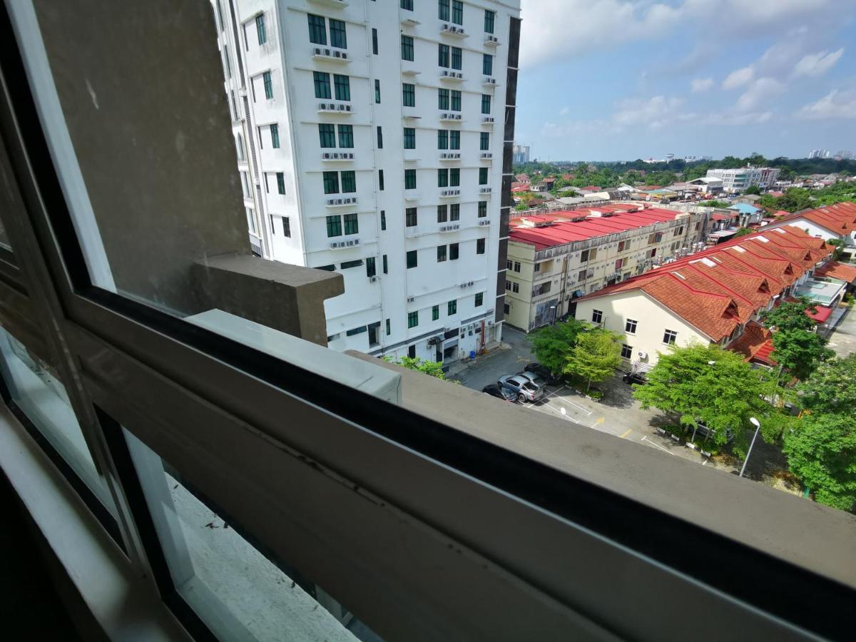 Homestay Sa De' Viana Apartment Кота-Бару Екстер'єр фото